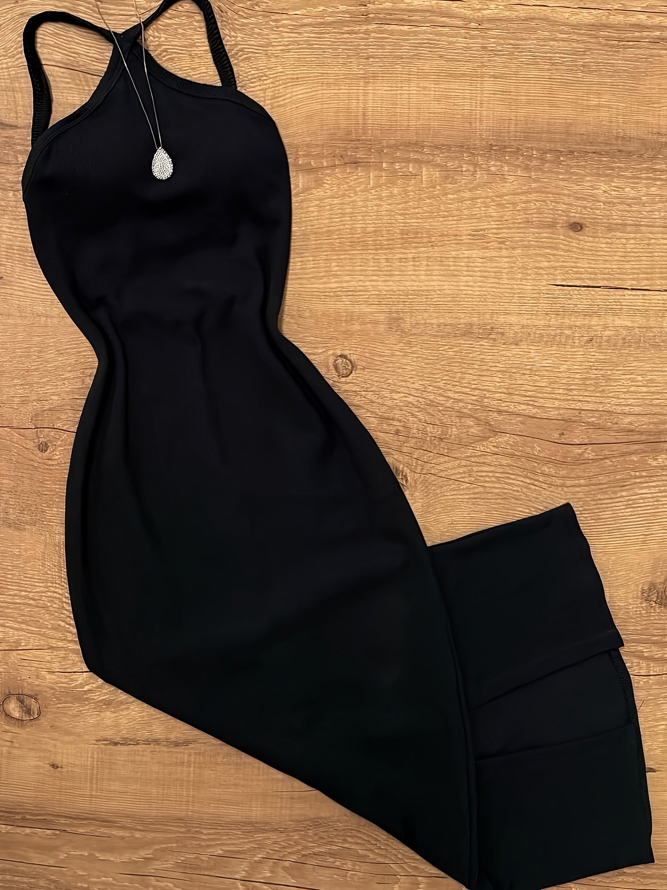 Damen Bodycon Midikleid mit Halterneck und eleganten Trägern – Figurbetontes Kleid für Alltag und Ausgehen
