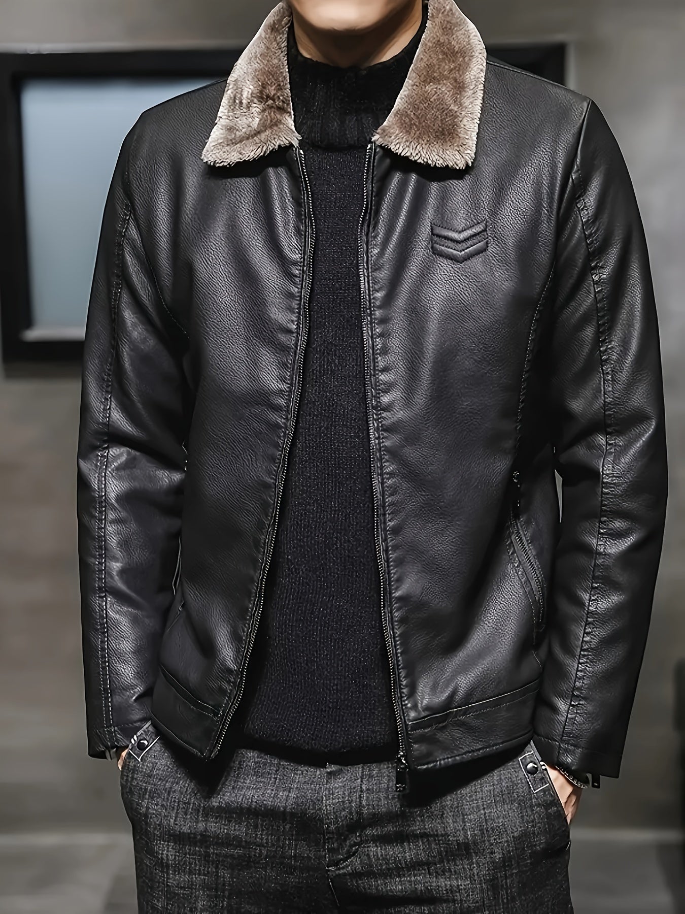 Herren Jacke Schwarz mit Fellimitat-Futter und Kragen