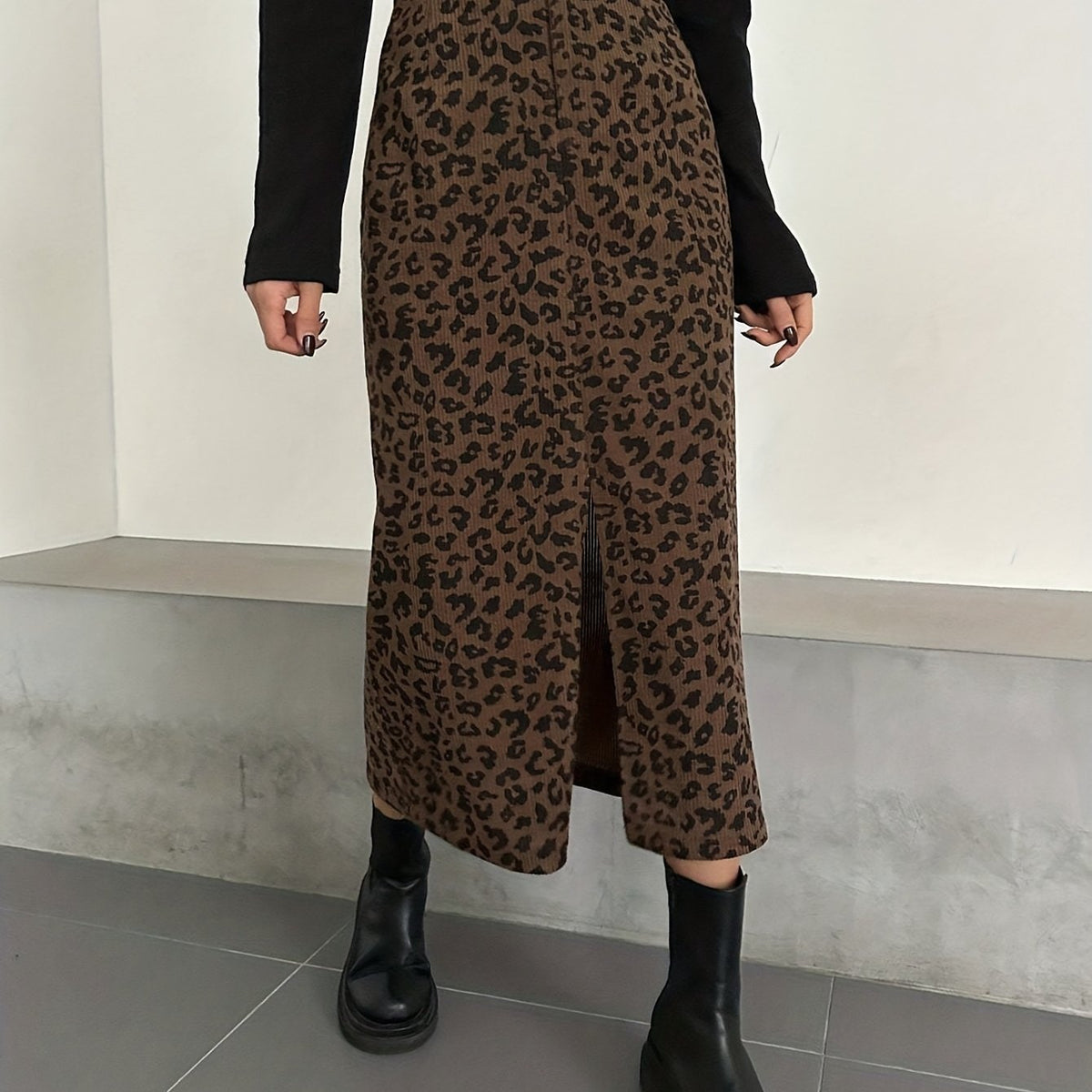 Damen Midi Rock mit Leopardenmuster und Schlitz, Rippstruktur