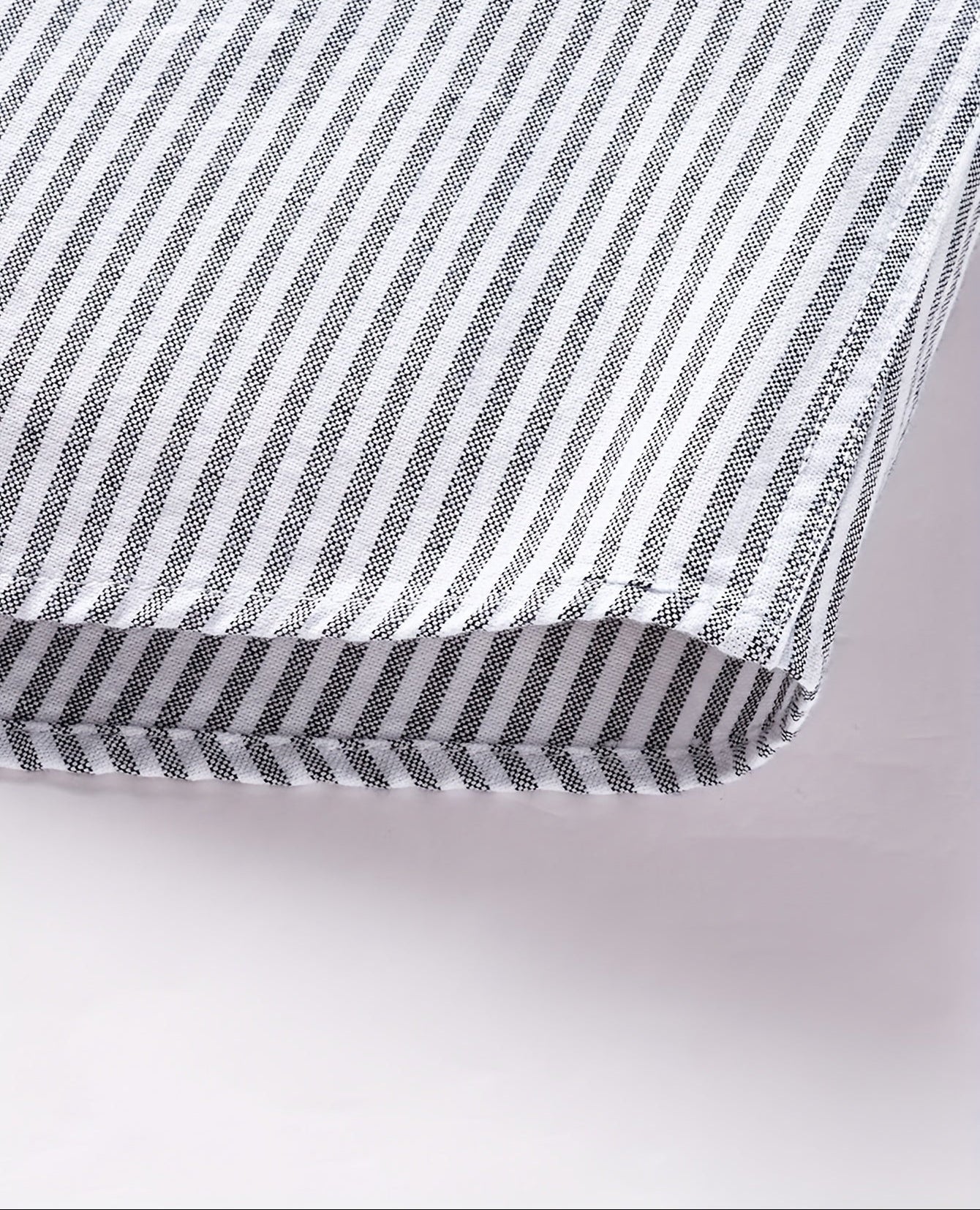 Herren Freizeit-Hemd mit Streifenmuster – Lässiger Style für Alltag und Wochenende