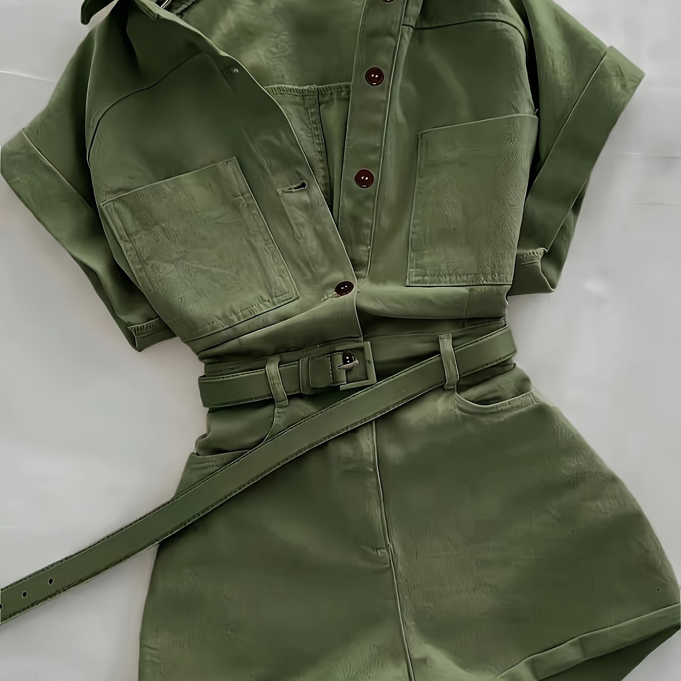 Damen Utility-Style Jumpsuit mit Gürtel und Knopfleiste – Modischer Einteiler für Freizeit und Alltag