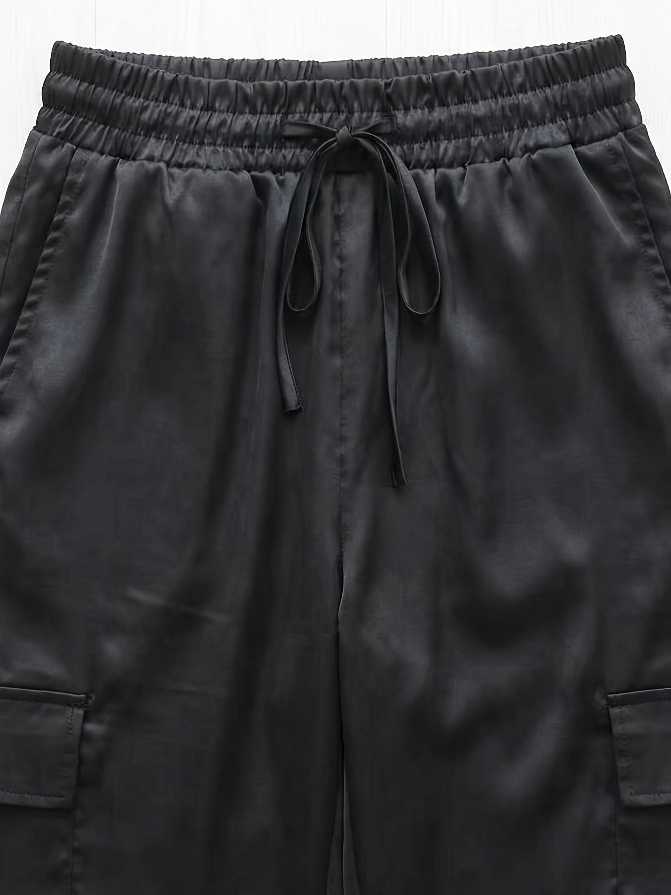Damen Jogginghose mit Cargo-Taschen und elegantem Schnitt für Alltag und Büro