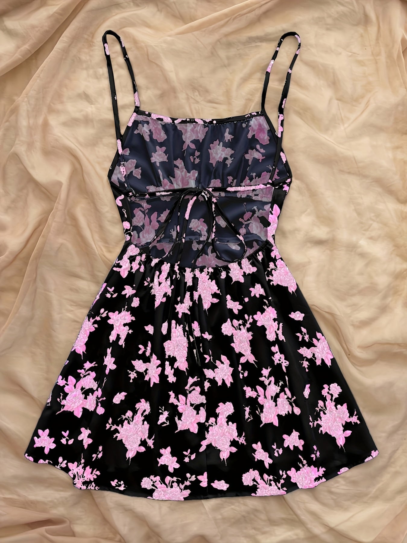 Damen Sommerkleid mit floralen Print und Spaghettiträgern – Perfekt für Urlaub und Freizeit
