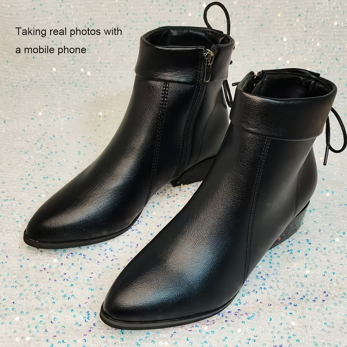 Damen Stiefelette Schwarz mit Reißverschluss & Metallic-Detail