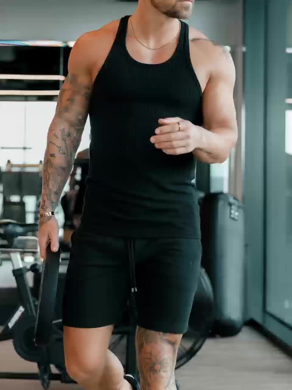Herren Tanktop Set – Klassisch, Sportlich, Vielseitig für Fitness & Alltag