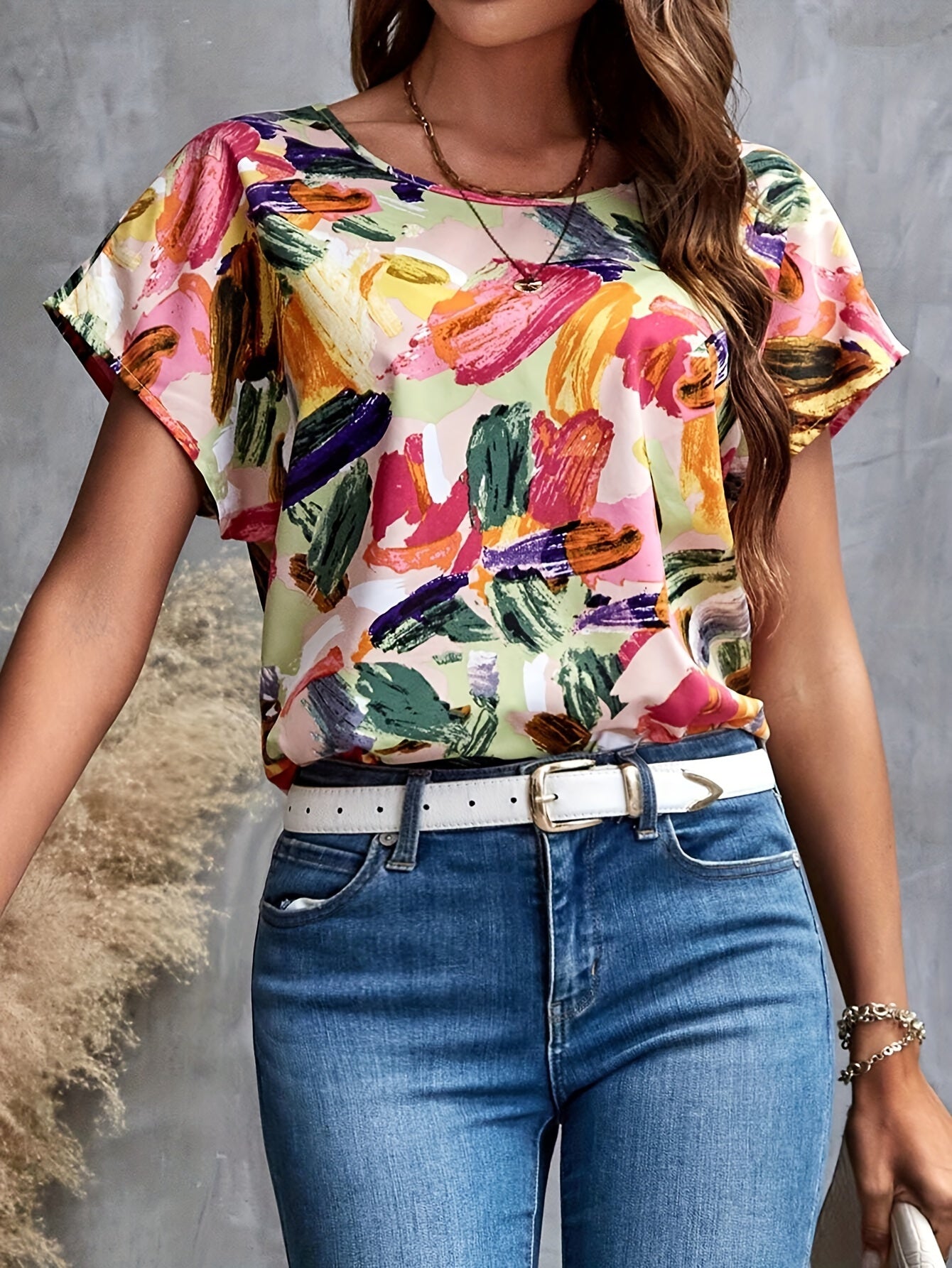 Damen Elegantes Kurzarm-Shirt mit künstlerischem Print – Perfekt für Alltag & Freizeit