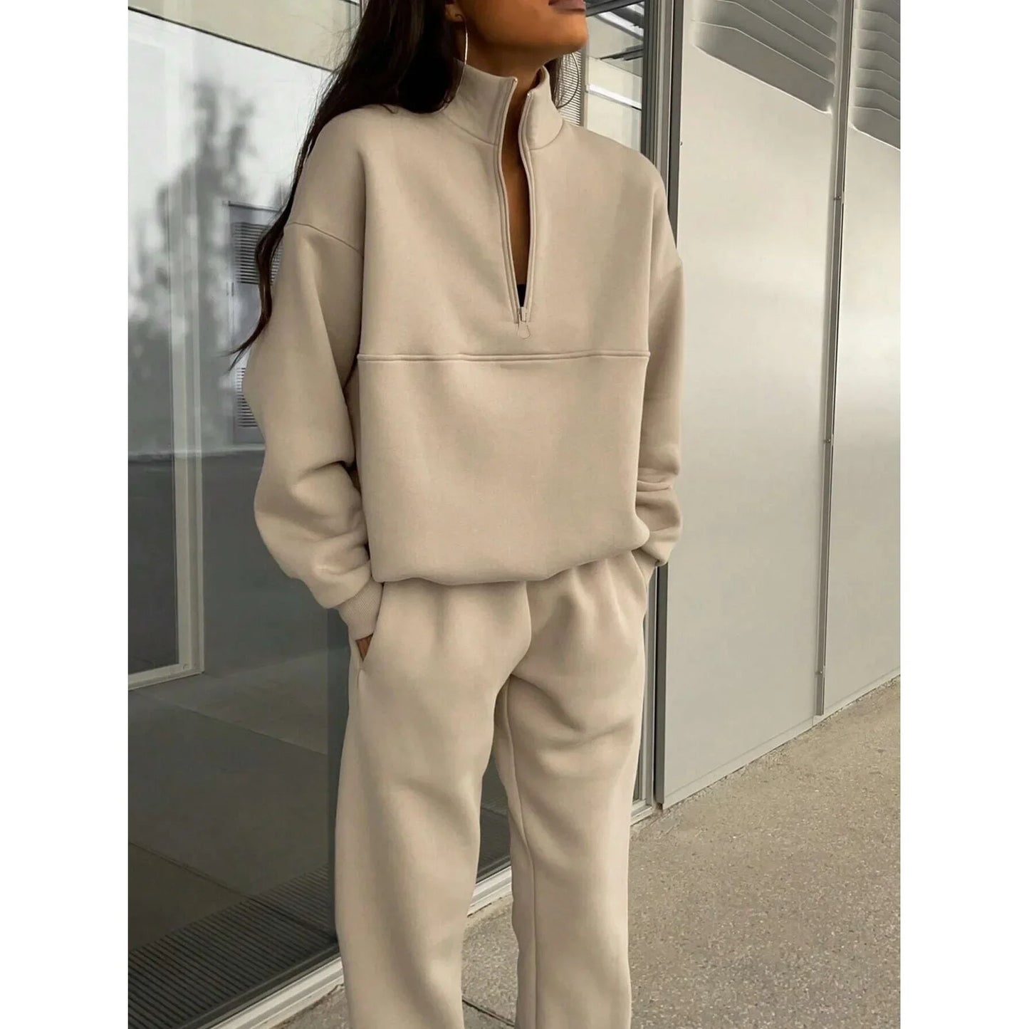 Damen Freizeit Zweiteiler Set – Bequemer Pullover mit Reißverschluss und Jogginghose, Lässiger Streetwear-Look für Alltag und Freizeit