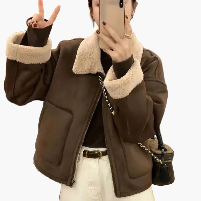 Damen Lammfell-Optik Kurzjacke mit Oversized-Kragen – Stilvolle Winter Übergangsjacke für Alltag und Freizeit
