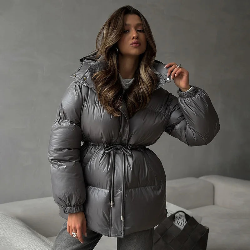 Damen Steppjacke mit Kapuze & Kordelzug Taille – Verschiedene Farben