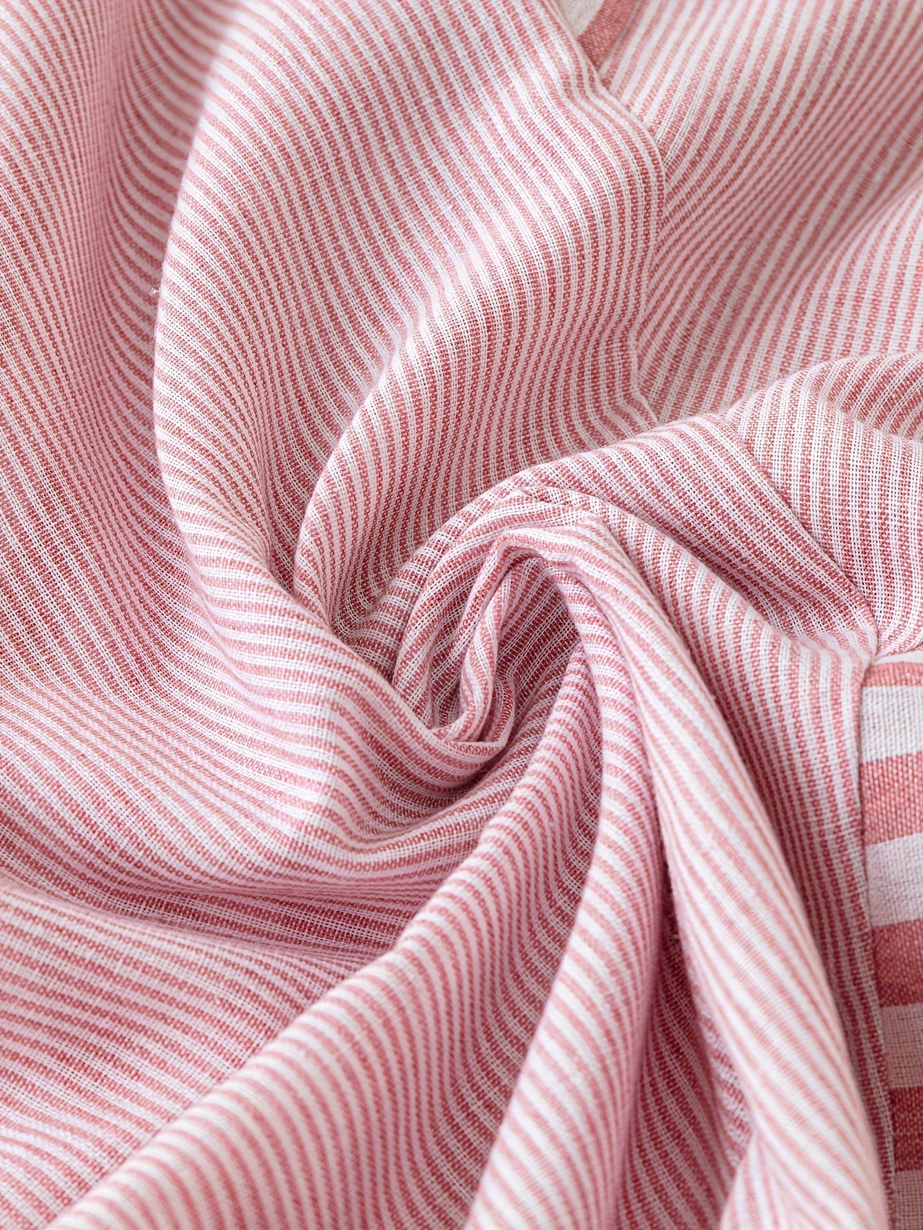 Damen Elegant Gestreifte Bluse mit Knöpfen und V-Ausschnitt – Perfekt für Alltag und Büro