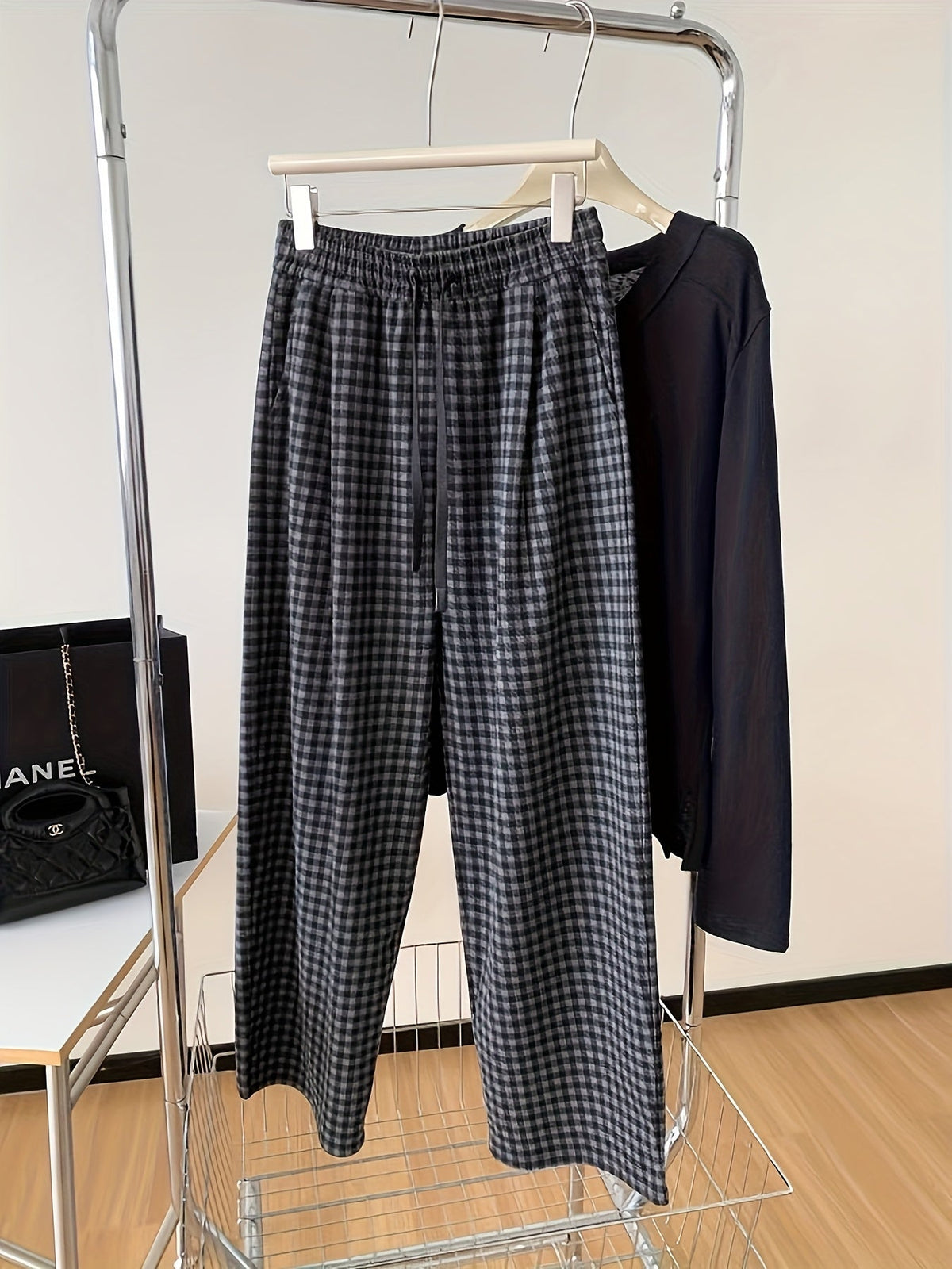 Karierte weite Hose für Damen mit Kordelzug Schwarz Grau