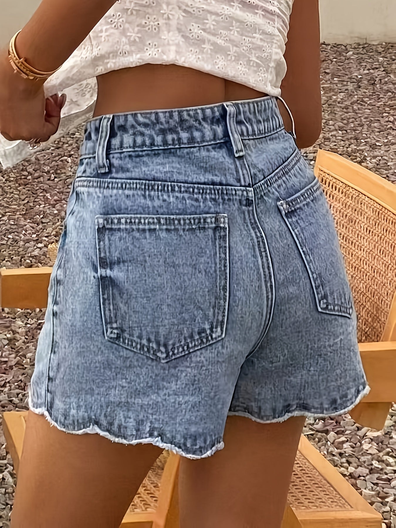 Damen High Waist Denim Shorts mit Muschelsaum – Sommer Casual Style