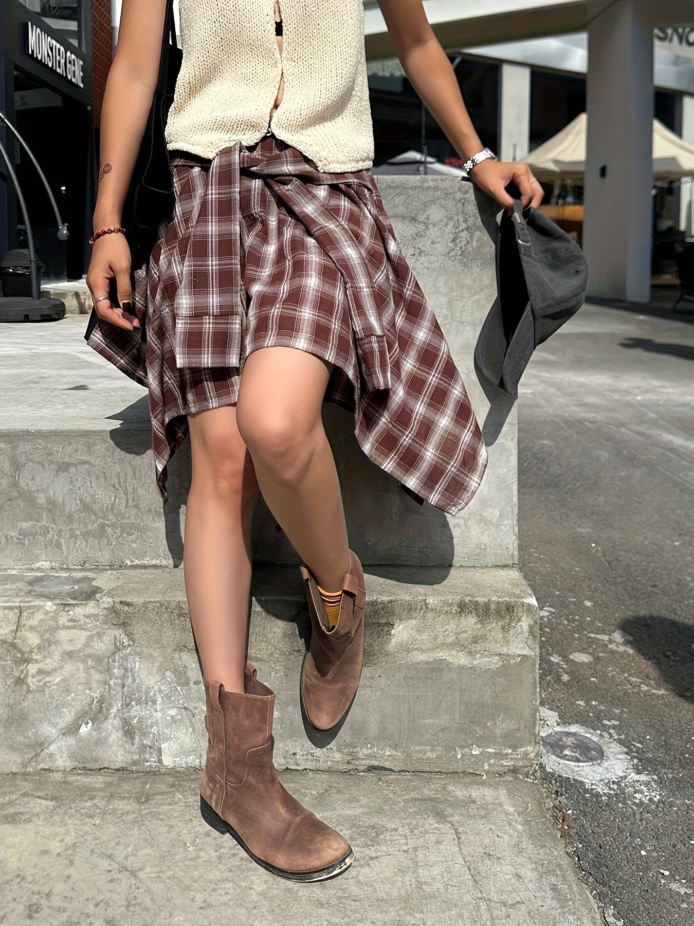 Damen Asymmetrischer Streetstyle-Rock mit Karo-Design und Knotendetail