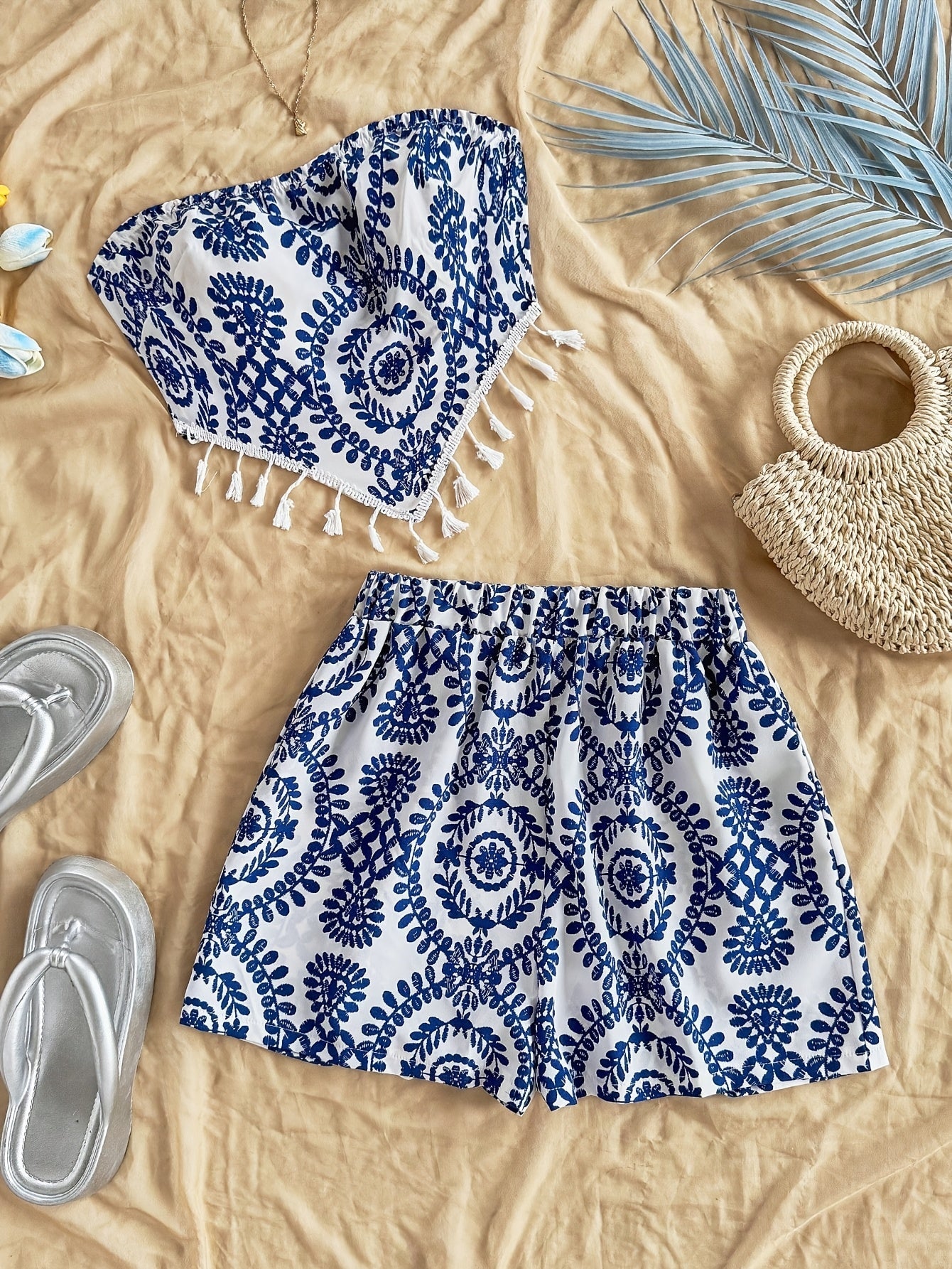 Damen Zweiteiliges Set Bandeau Top und Shorts mit Boho Muster – Perfekt für Strand und Freizeit