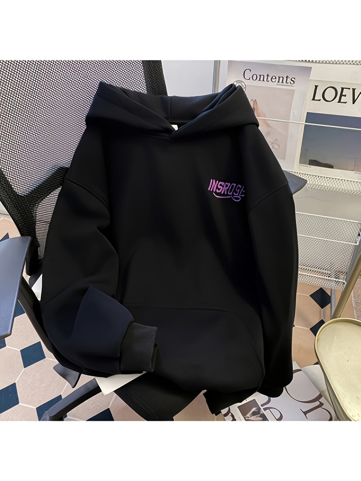 Hoodie Übergröße mit aufgesticktem Schriftzug auf der Kapuze