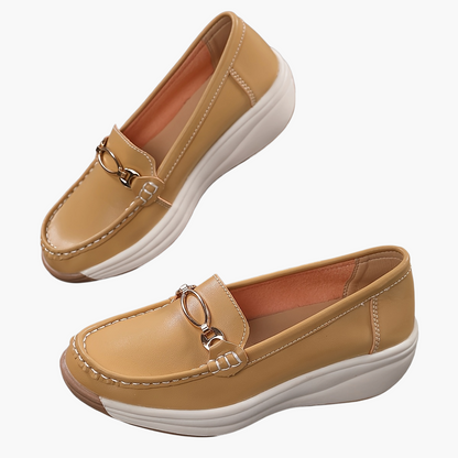 Damen Komfort-Loafer mit Plateau und Goldverzierung – Elegante Slip-Ons für Alltag & Büro