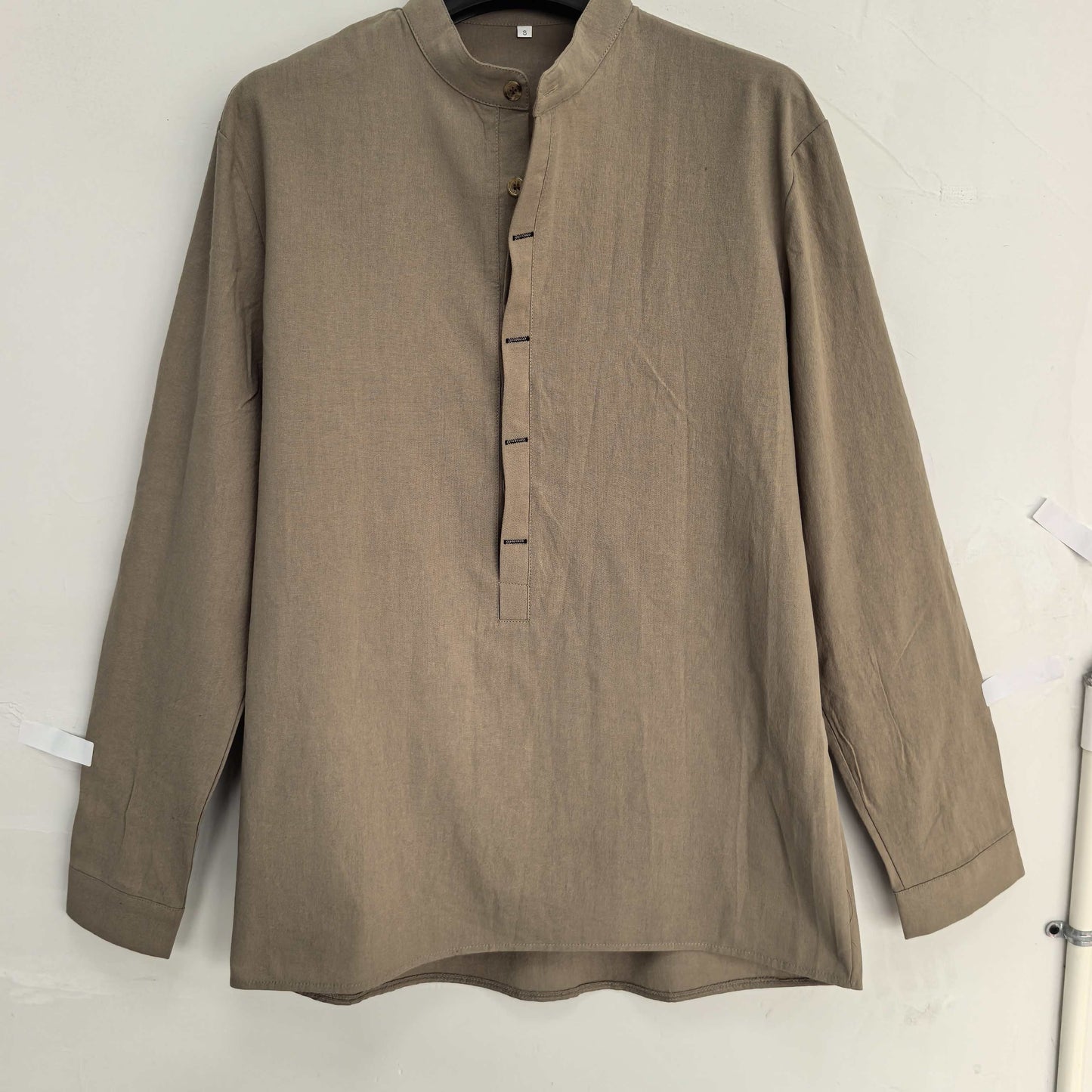 Herren Henley Langarmshirt mit Stehkragen und Knopfleiste – Modernes Freizeitoberteil für Alltag und Urlaub