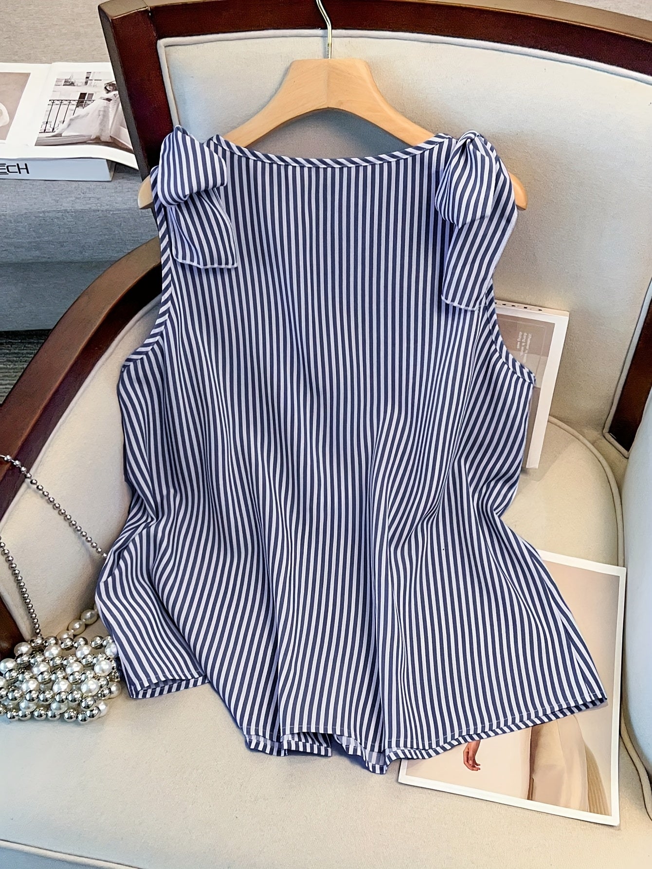 Damen Blusentop mit Streifen und Knopfleiste – Eleganter Sommer-Style für Büro & Freizeit