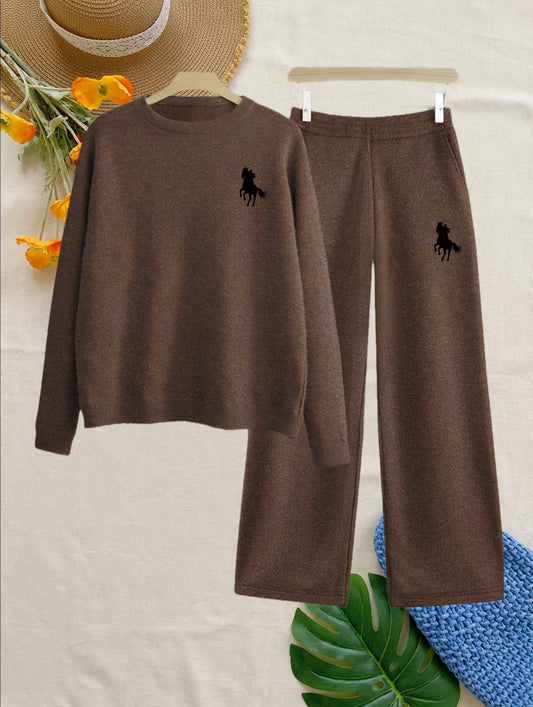 Damen Loungewear Set Pullover und Hose Braun mit Pferde-Stickerei