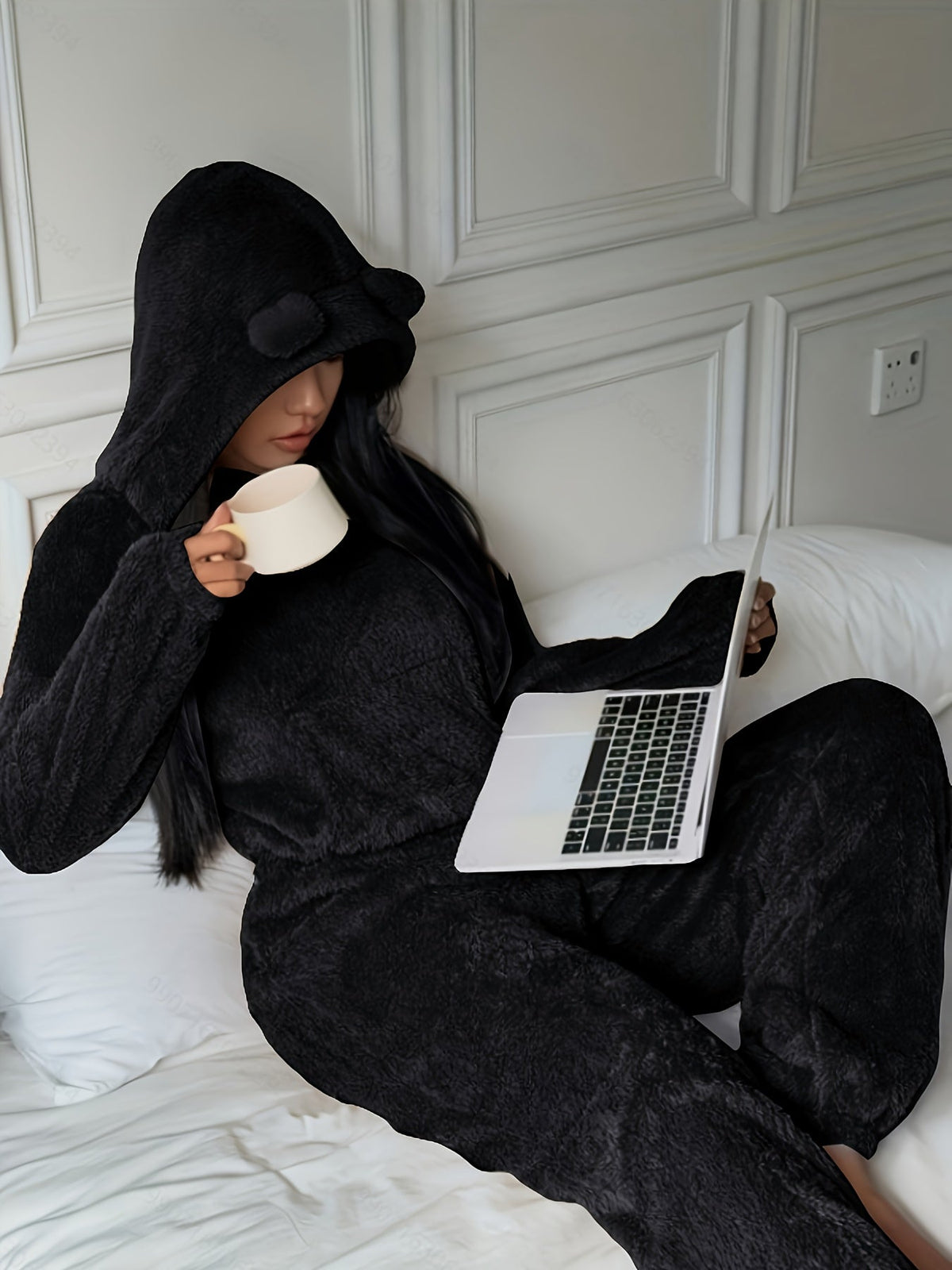 Damen Loungewear Set flauschig mit Hoodie Ohren und Jogginghose
