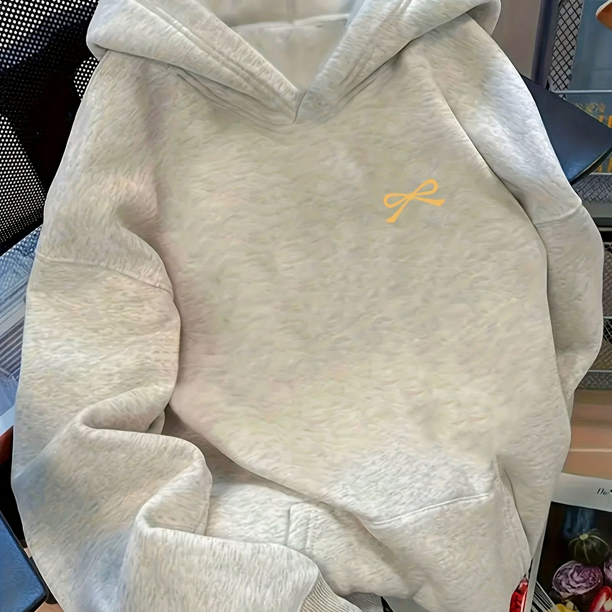Damen Oversized Hoodie mit Schleifen-Stickerei – Lässiger Pullover für Alltag und Freizeit