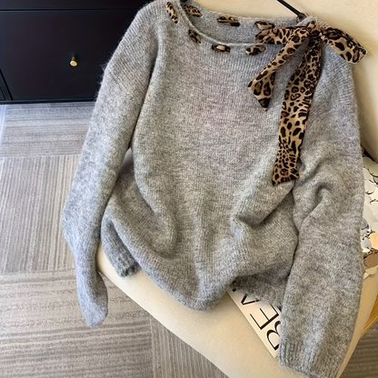 Damen Pullover Rundhals mit Leopardenmuster-Schleife