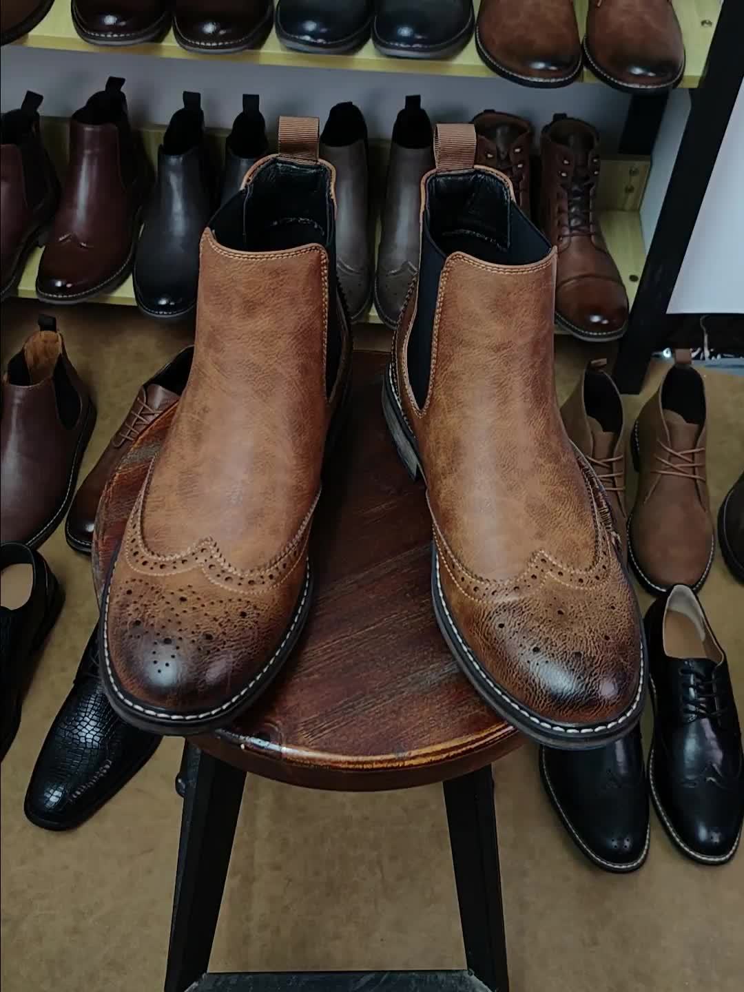 Chelsea Boots Herren Brogue-Stil mit elastischen Einsätzen und Profilsohle