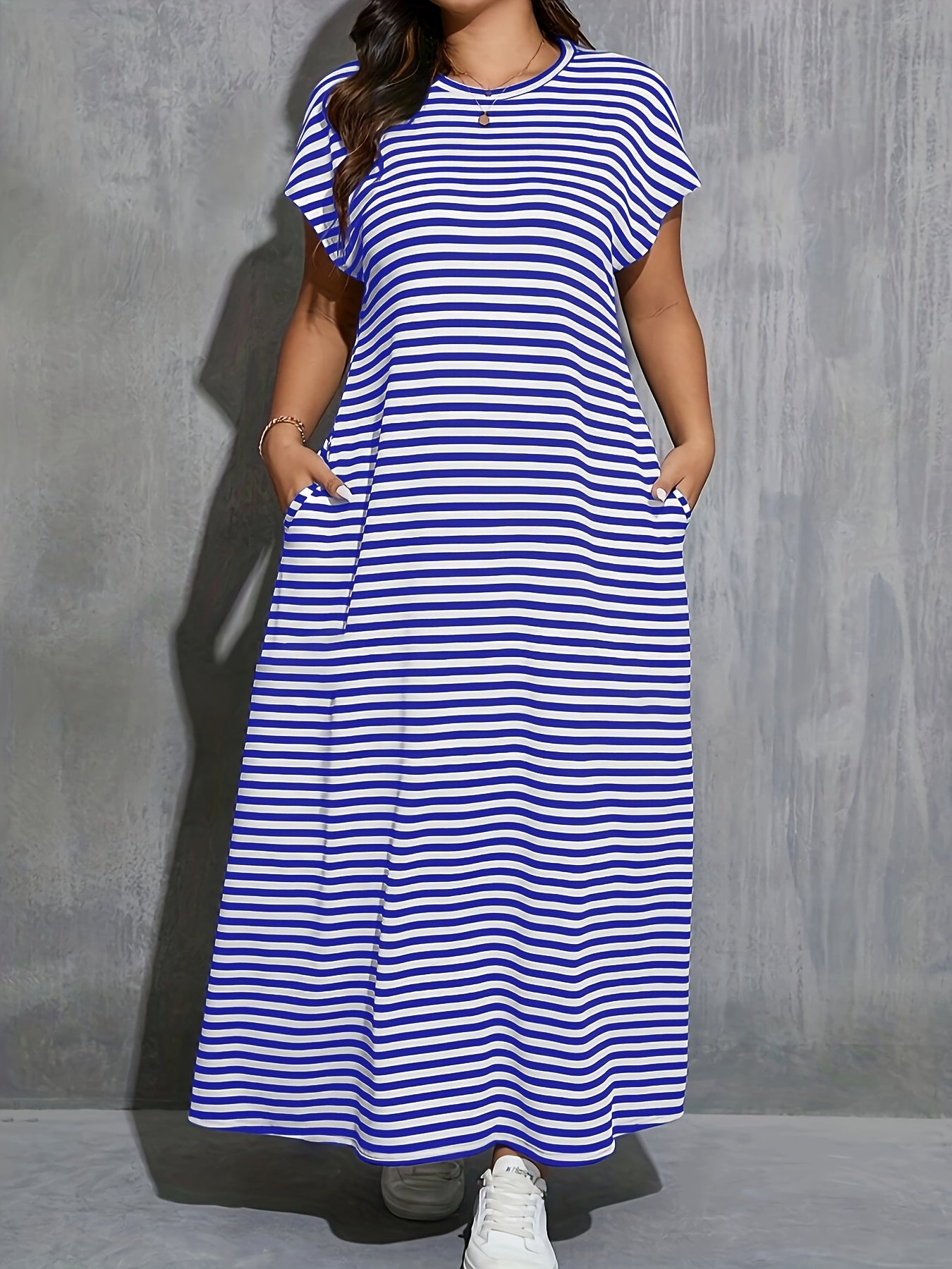 Damen Maxikleid im Streifenlook – Freizeit & Alltag, bequemer Schnitt, modern