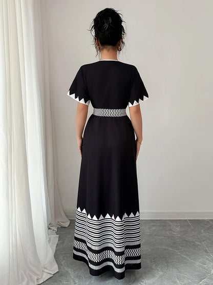 Damen Maxi Wickelkleid mit grafischem Muster und Bindegürtel – Eleganter Look für besondere Anlässe