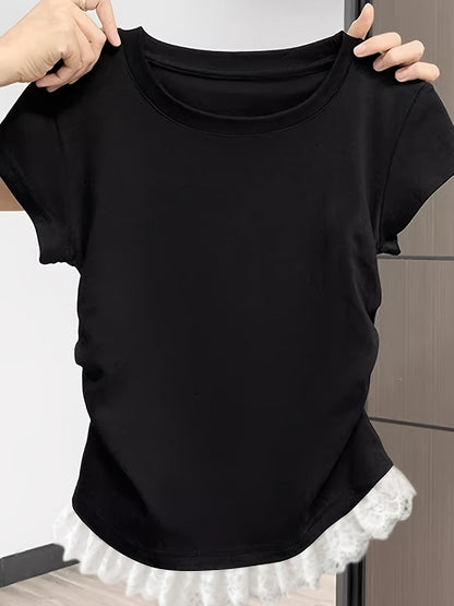 Damen T-Shirt mit Raffung und Spitzenbesatz – Feminines Kurzarm Basic für Alltag und Freizeit