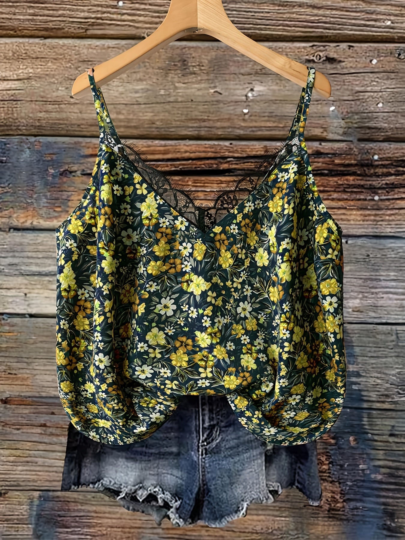 Damen Blusentop mit Blumenmuster und Spitzenbesatz – Lässiger Sommer-Style