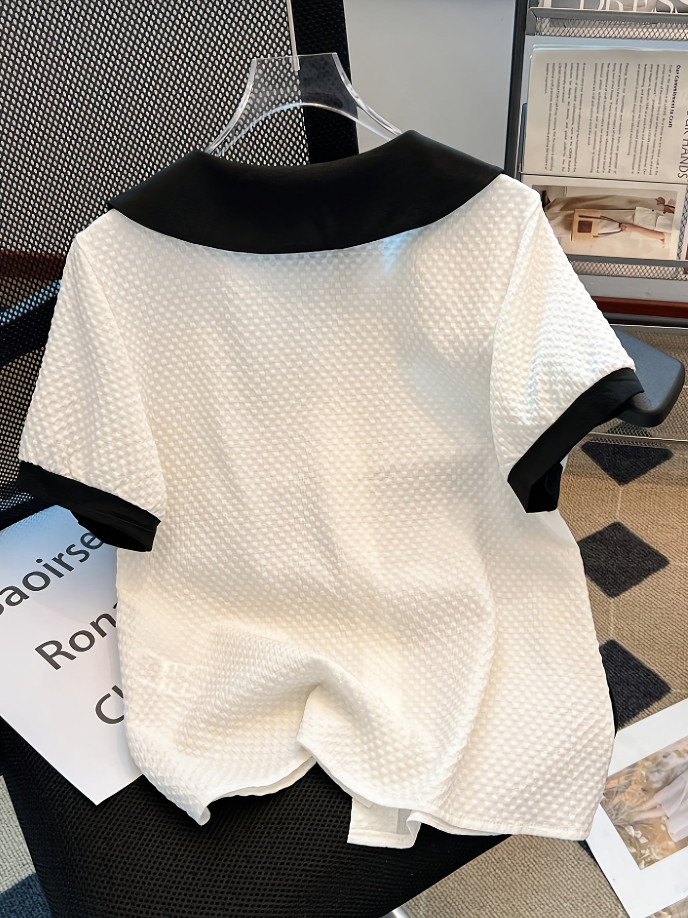 Damen Bluse mit kontrastierendem Kragen im Vintage-Stil – Elegante Freizeitmode für Büro und Alltag