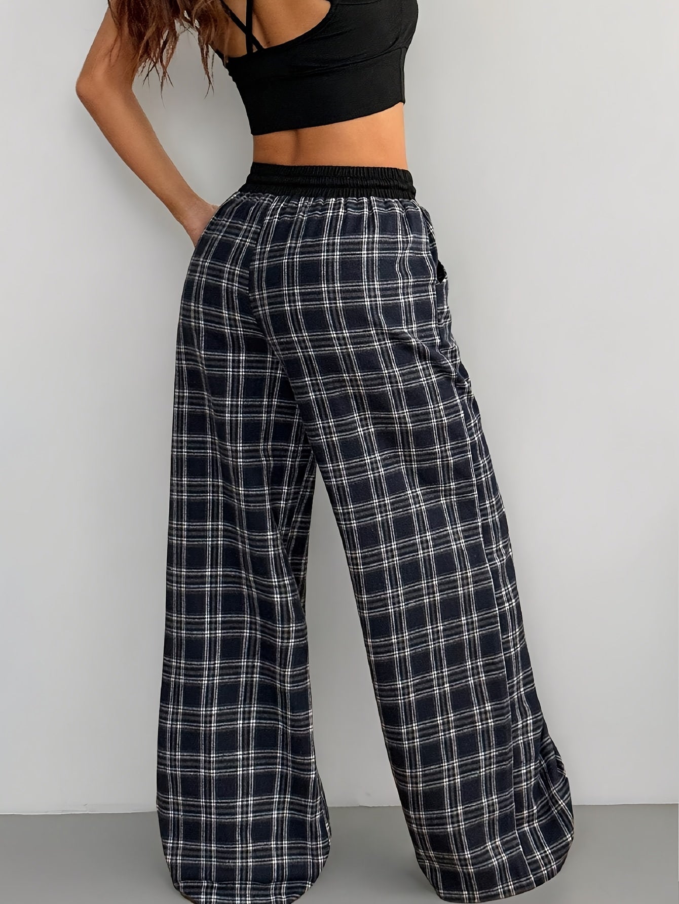 Damen Weite Loungehose mit Kordelzug im Karomuster – Bequeme Freizeithose für Alltag und Zuhause