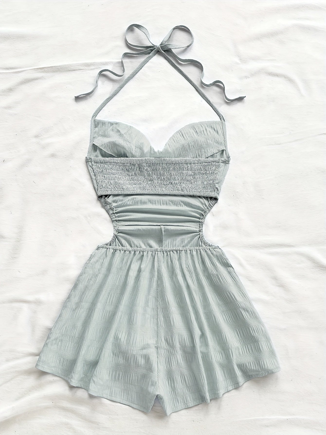 Damen Einteiler Jumpsuit mit Halterneck und Cut-Outs – Modischer Sommer-Overall für Urlaub & Freizeit