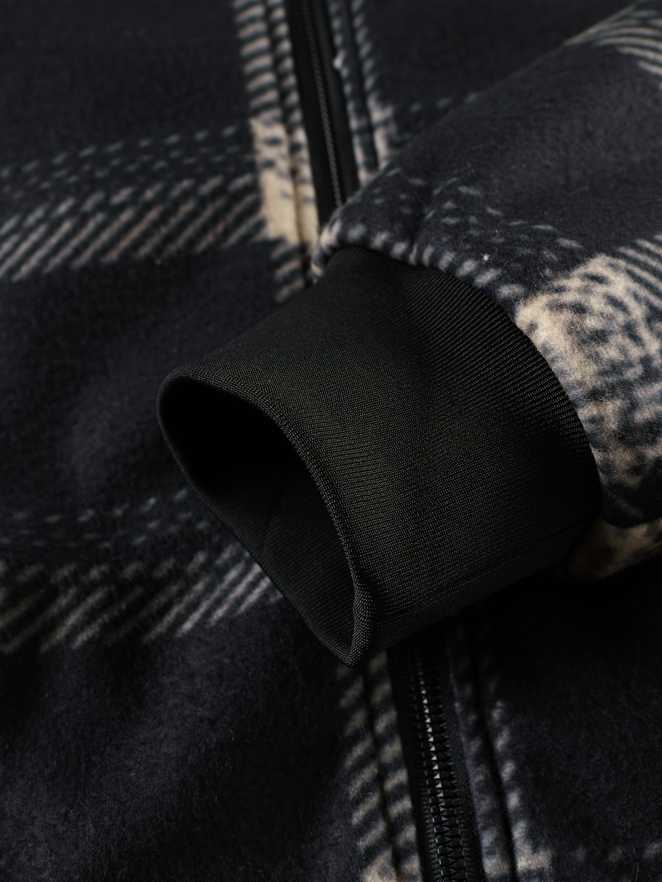 Karierte Herren Kapuzenjacke gefüttert mit Fleece