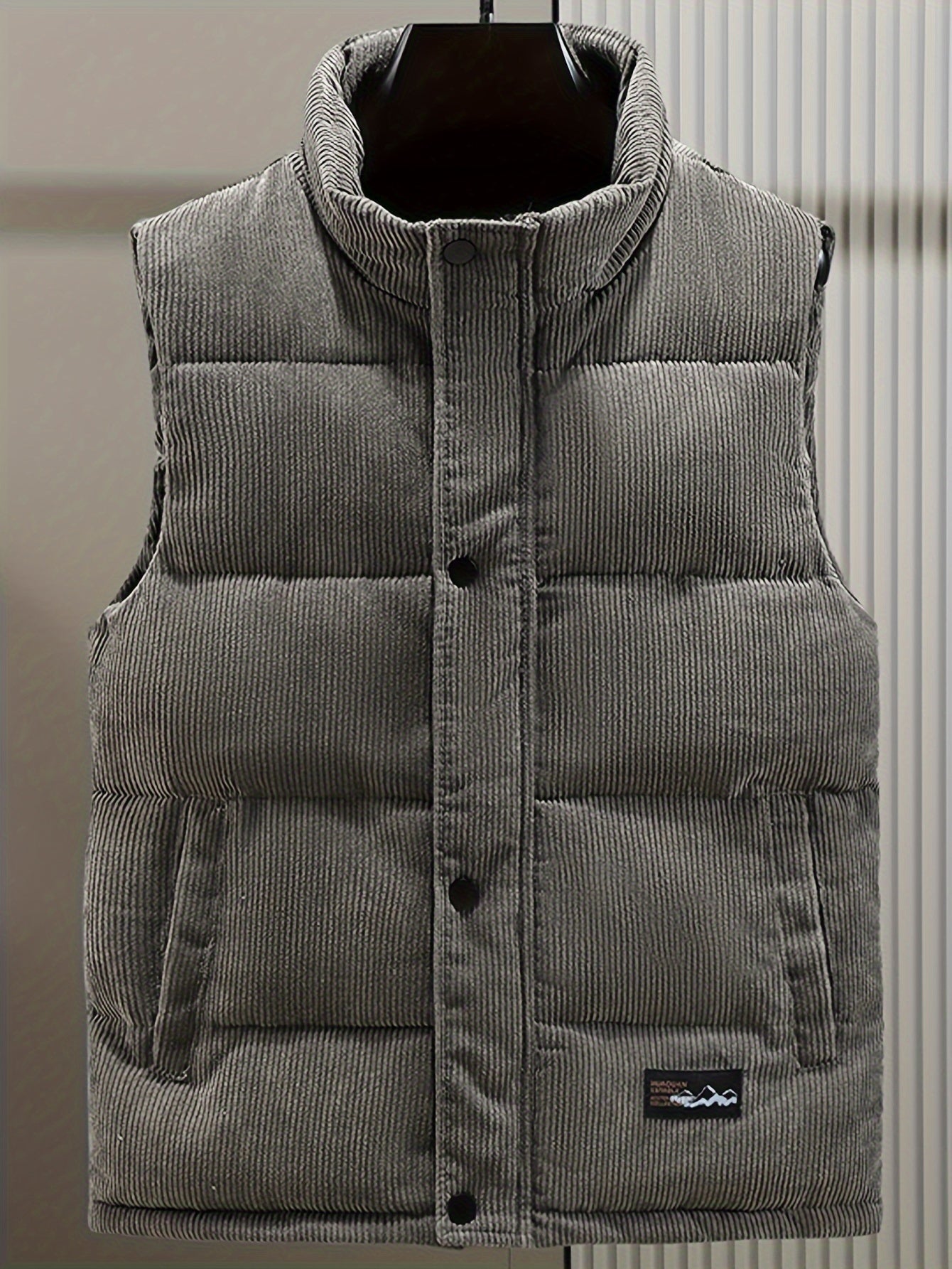 Unisex Steppweste Corduroy mit Stehkragen und Druckknöpfen