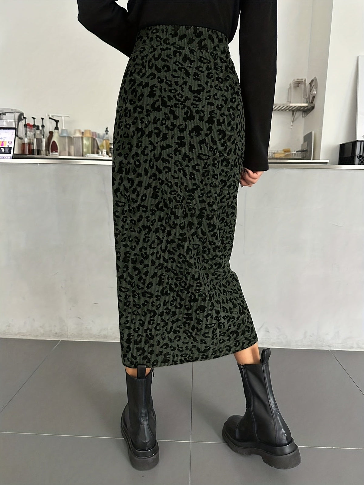 Damen Midi Rock mit Leopardenmuster und Schlitz, Rippstruktur