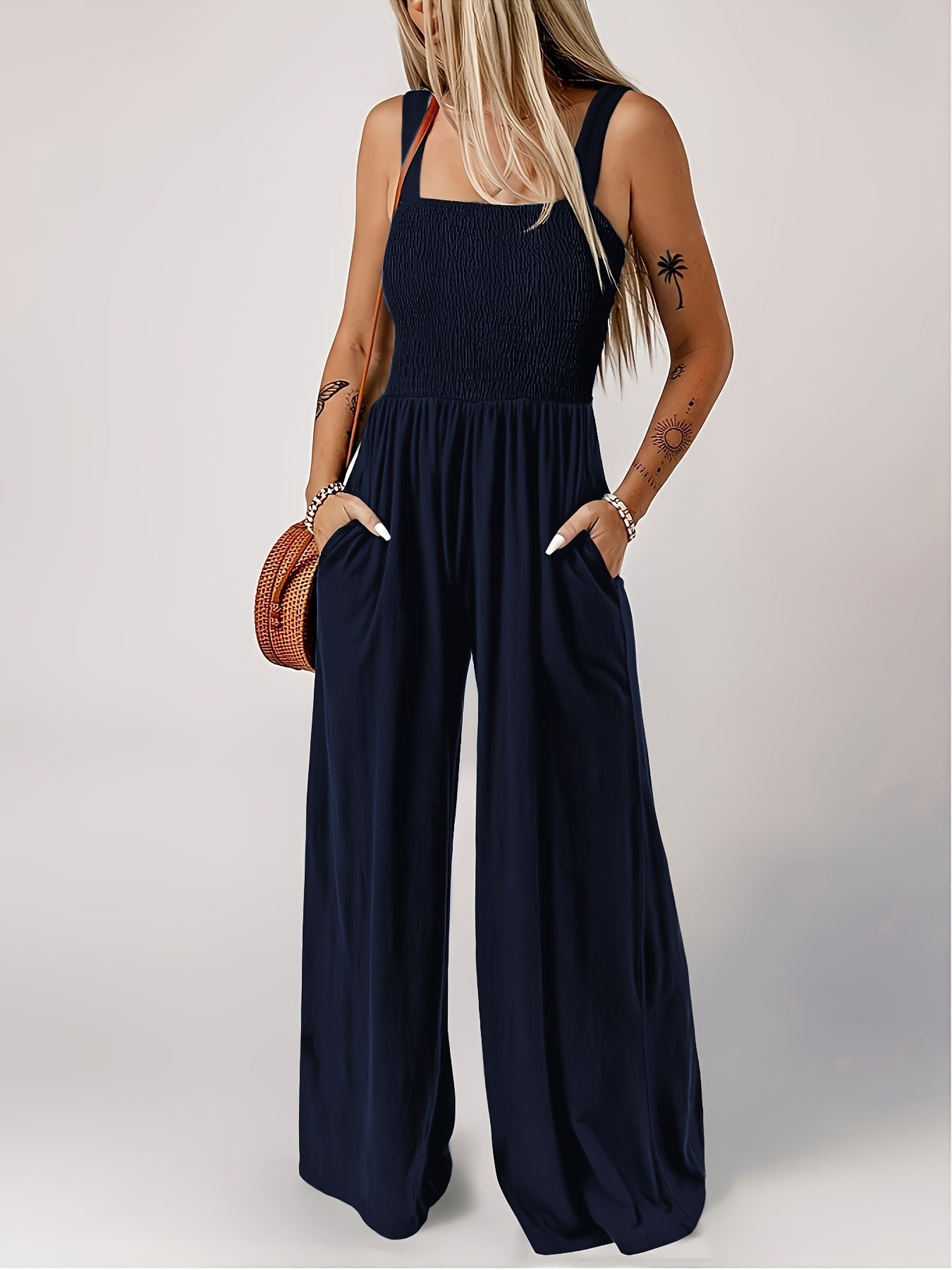 Damen Jumpsuit Elegant mit weitem Bein und Smok-Top – Perfekt für Sommer und Freizeit