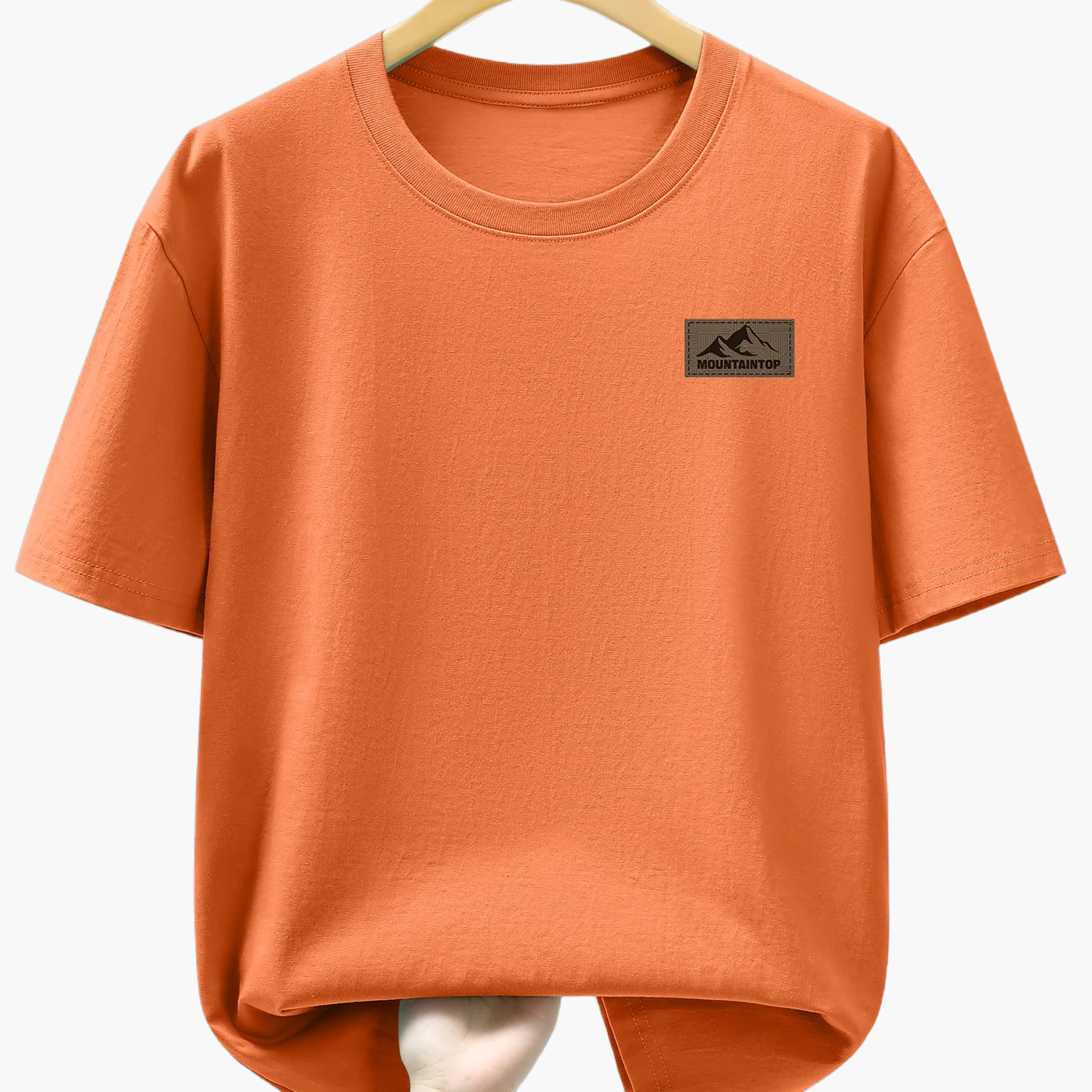 Herren T-Shirt mit dezentem Mountain Patch – Freizeit & Alltag, moderner Look
