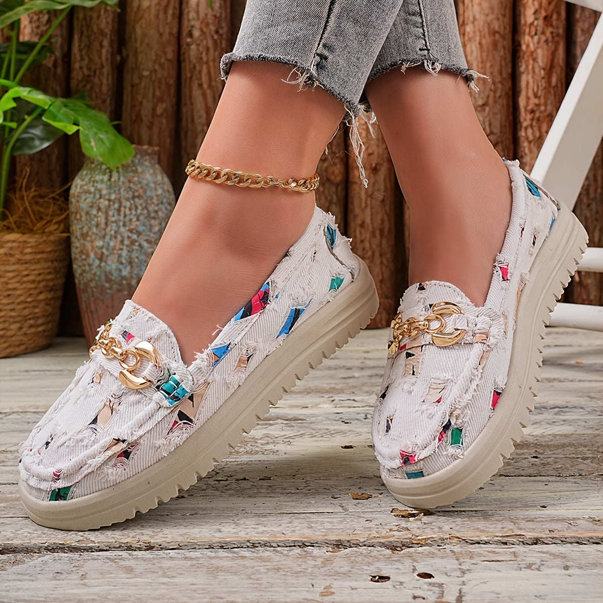 Damen Slip-On Loafer mit modischem Kettendetail – Bequeme Freizeitschuhe für Alltag und Frühling