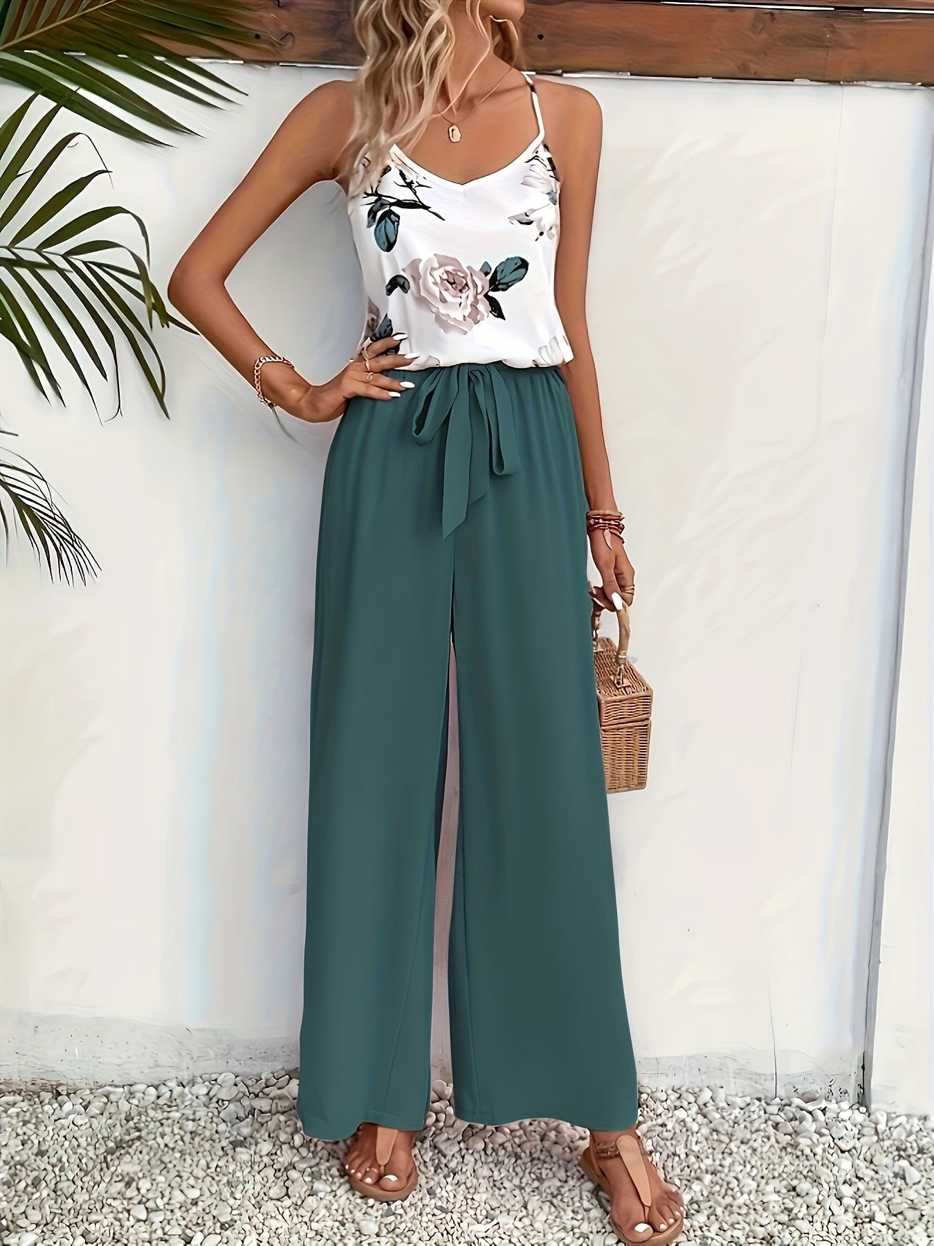 Damen Eleganter Jumpsuit mit Blumenmuster und Bindegürtel – Perfekt für Sommer und Freizeit