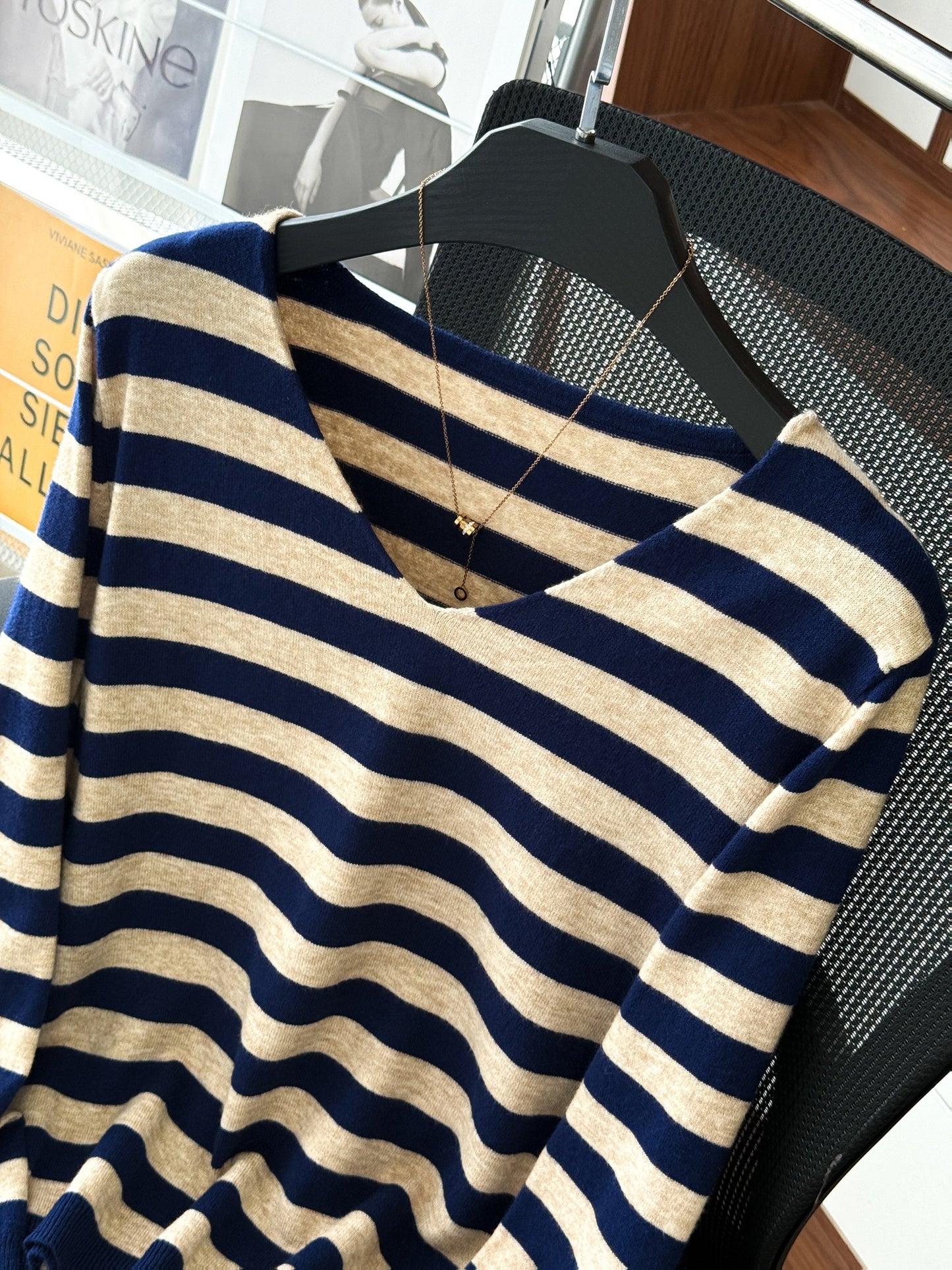 Damen Pullover V-Ausschnitt Gestreift Beige Marineblau Langarm
