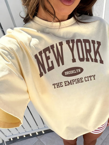 Damen Urban Streetwear T-Shirt mit New York Grafik und Collegestil – Freizeit & City-Look