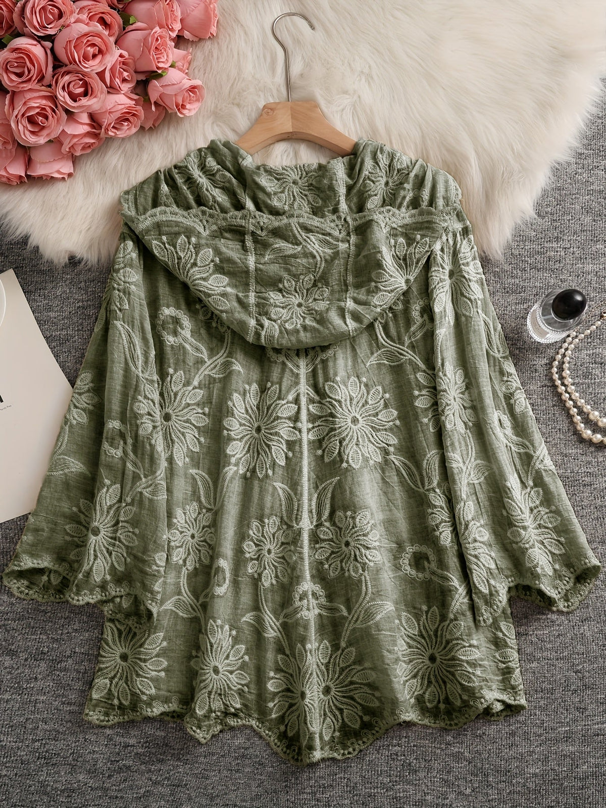 Damen Bluse Langarm mit Kapuze, Besticktes Blumenmuster, Knopfleiste
