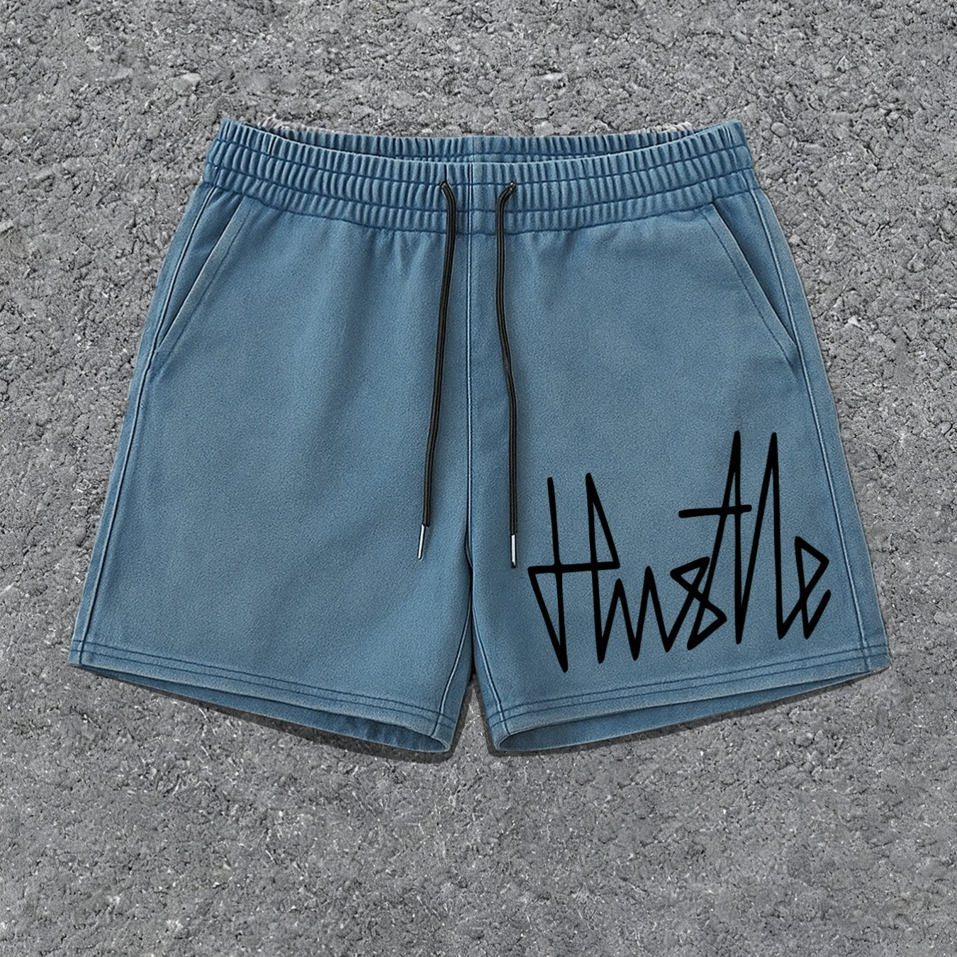 Herren Streetwear Shorts mit „Hustle“-Print – Lässige Freizeithose mit Kordelzug