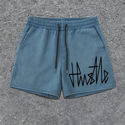 Herren Streetwear Shorts mit „Hustle“-Print – Lässige Freizeithose mit Kordelzug