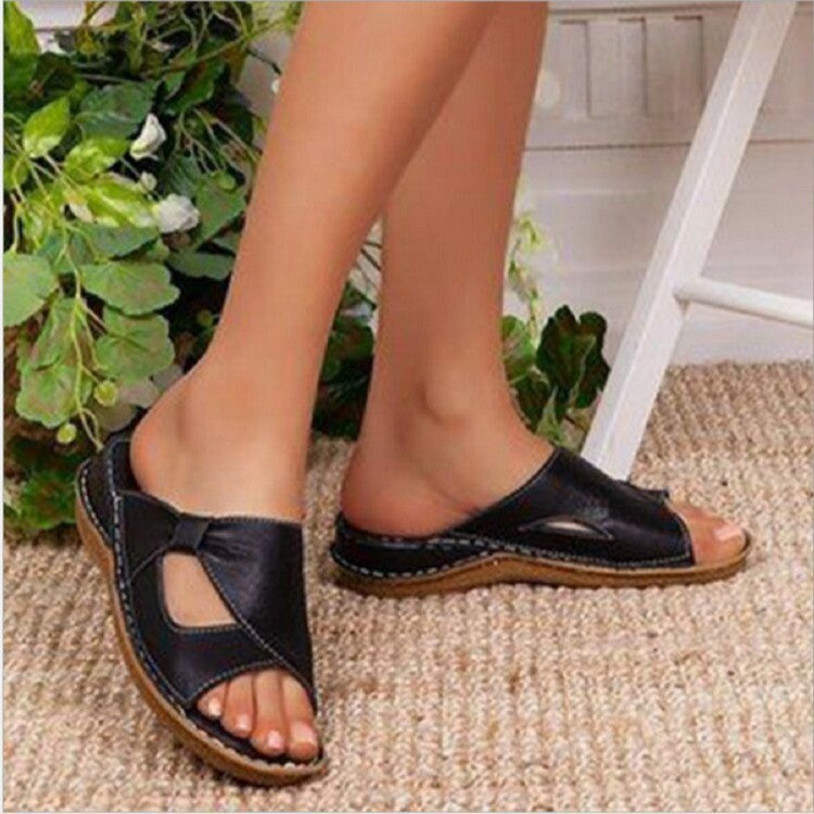 Holly – Große Damen Sandalen mit Keilabsatz