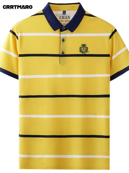Herren Poloshirt mit Streifenmuster und gesticktem Wappen – Klassisch, Elegant, Freizeit