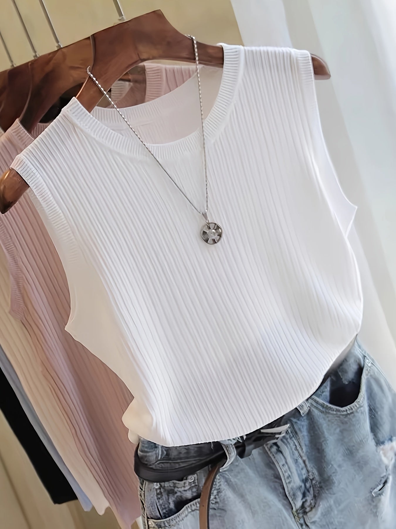 Damen Ärmelloses Stricktop mit Rippstruktur – Elegantes Basic für Büro und Freizeit