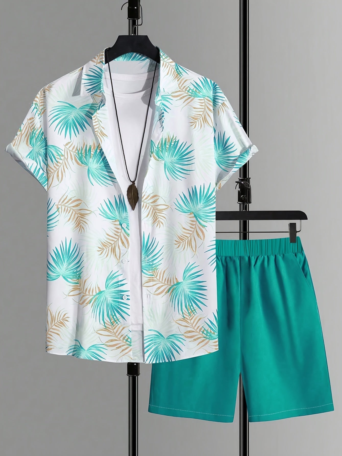 Herren Sommer Strand Set – Kurzarm Hemd und Shorts im tropischen Print, modisch & leger